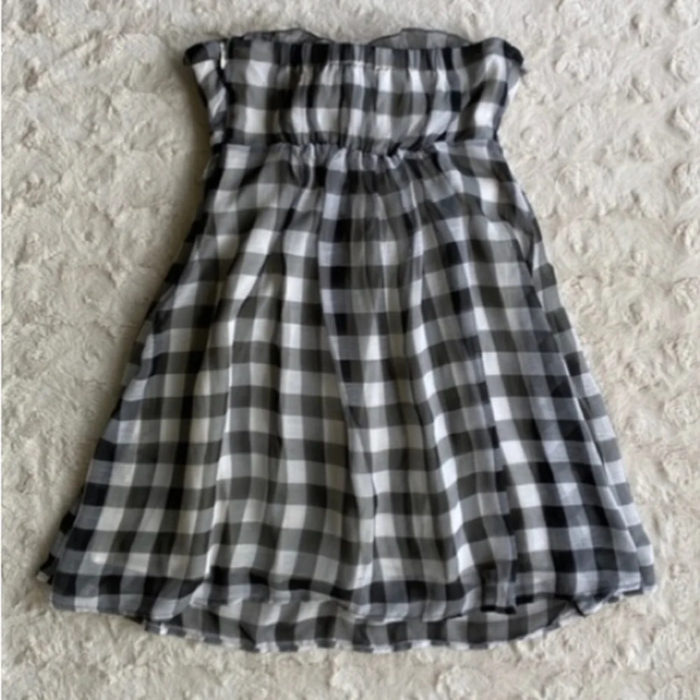 {SOLD} GUESS Gingham Strapless Dress Black & White - Picture 10 of 11